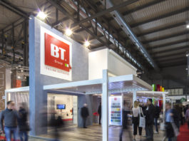 Open air per BT Group a Milano così da esaltare schermature solari dalla forte identità