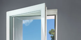 Ghost, la nuova finestra in legno tuttovetro dal cuore tecnologico e design accattivante