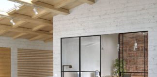 Delineo Industrial: la nuova soluzione di parete scorrevole tuttovetro in stile industriale