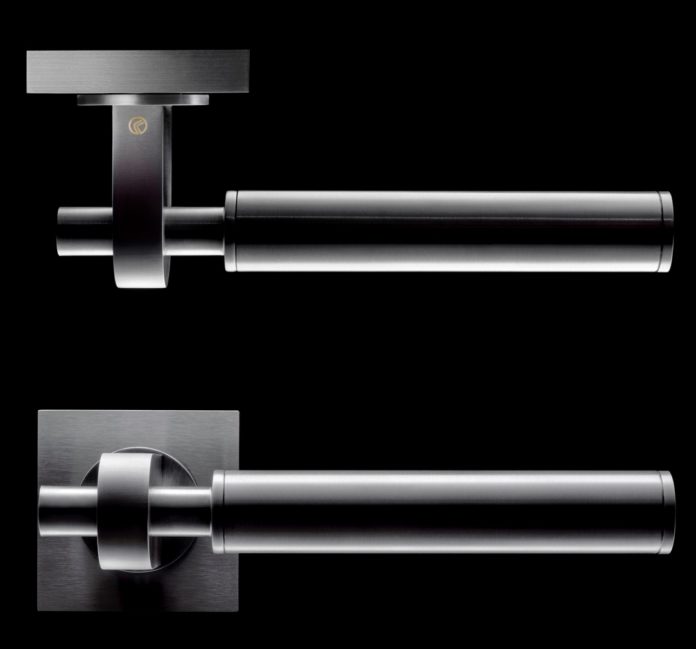 H377R8_titanium_emozionale