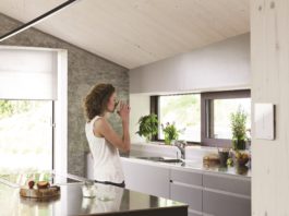Silenziosità e comfort. Nuovi sistemi intelligenti di automazione Era Inn per tende interne
