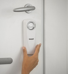 Somfy presenta la “Serratura Connessa”: sostituito il cilindro si sfrutta la potenza del digitale