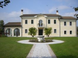 Infissi in PVC Giotto nella ristrutturazione villa patrizia nel contesto dei Colli Euganei