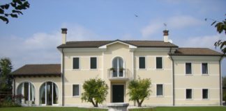 Infissi in PVC Giotto nella ristrutturazione villa patrizia nel contesto dei Colli Euganei