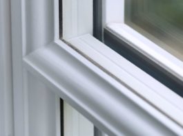 SWISSPACER amplia il proprio assortimento di inglesine in materiale isolante