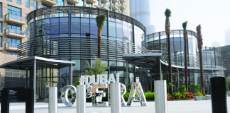 Per grandi edifici: controllo accessi Keydom con dissuasori a scomparsa della famiglia J