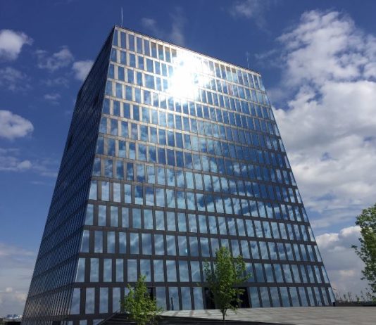 AkzoNobel rinnova certificazione ambientale EPD per gamma vernici Interpon D