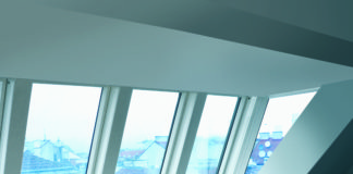 Finestra da tetto FAKRO FDY-V/U U3 : luminosità senza paragoni ( fino ad oltre 2 metri di altezza)