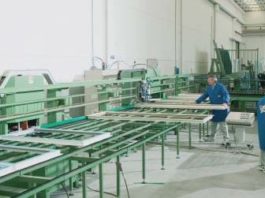 Ital-Plastick presenta giunzione finitura PVC a 90 gradi con saldatrici standard