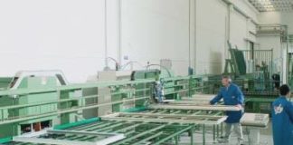 Ital-Plastick presenta giunzione finitura PVC a 90 gradi con saldatrici standard