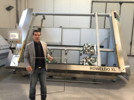 Vetrocamera: robot e nuovo kit speed-up per cicli produzione telai inferiori a 25 secondi