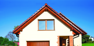 Avvolgibili, basculanti e a battente: WIŚNIOWSKI ridefinisce i portoni da garage