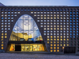 Vetro stratificato di sicurezza Pilkington Optiphon™ con intercalare fonoassorbente