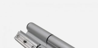 10 anni di Slim Rapid: la cerniera per porte con piastrina ad infilare (ora marcata CE)