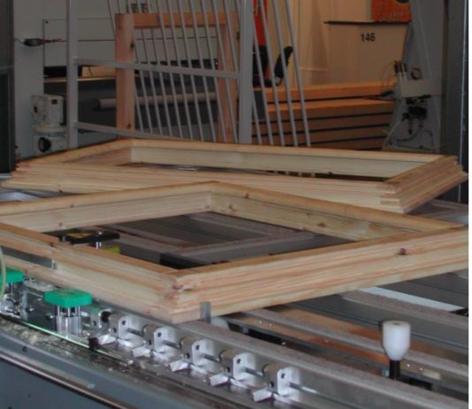 Macchine e tecnologie lavorazione legno: crescita superiore al 10% nel 2018 ma…