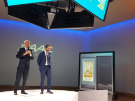 FAAC lancia sul mercato On Air, l’originale porta automatica con digital signage