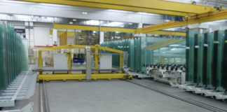Lavorazione vetro. Definita partnership tra Intermac e Movetro per fabbrica digitale