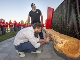 Restyling sede FerreroLegno: opera d’arte in giardino