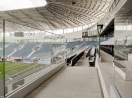 Trasparenza e resistenza post rottura. Vetro stratificato Stratobel Strong di AGC