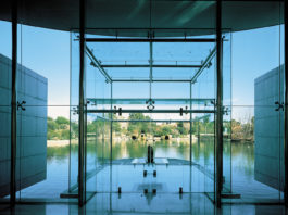 Trend vetro piano: la pandemia arresta la crescita. Atteso rimbalzo nel 2021