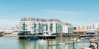 Brighton Marina, Uniform definisce affaccio dei Boardwalk Apartments