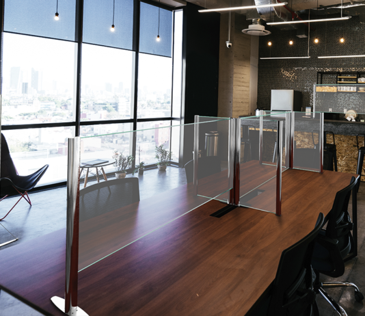 Kineprotect Glass, nuove barriere parafiato per ridurre diffusione COVID