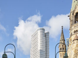 Dialogo tra iconici spazi al Motel One nell’Upper West di Berlino