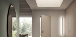 Filo44. La porta a battente filomuro reversibile di Scrigno