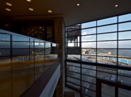 Camera con vista: il sistema di facciata come filtro verso il panorama