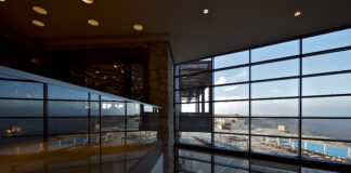 Camera con vista: il sistema di facciata come filtro verso il panorama