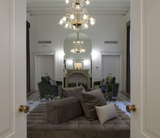 L’Hotel Villa Soligo e le sue porte: il progetto nel trevigiano