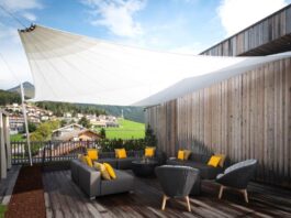 La nuova vela per l’area relax del resort altoatesino