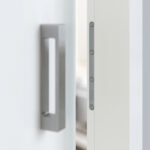 La chiusura magnetica per le porte in legno per interni