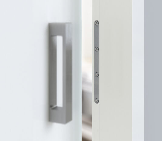 La chiusura magnetica per le porte in legno per interni