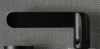 MM80, riproposizione in bianco e nero con rigoroso design