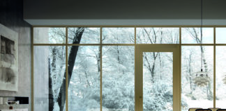 Una porta vetrata antieffrazione, antiproiettile e antimazza