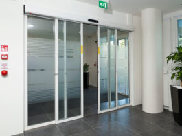 Ingressi automatici sicuri per il punto vendita