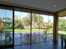 La zanzariera plissettata e con un sistema di movimentazione brevettato