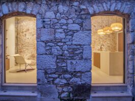 Costa Azzurra: le finestre per un’antica casa di campagna