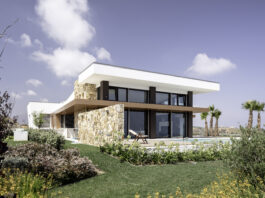 The Wave House: la vista sulla Costa del Sol