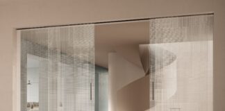 Il Vetro Madras® BIT 03, design: Lissoni Associati per le porte trasparenti