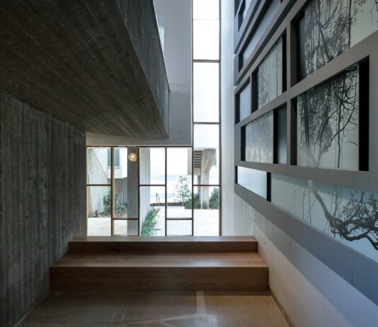 L’Elma Arts Complex Luxury Hotel e i suoi sistemi di facciata con profili in legno
