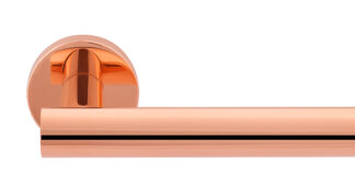 La maniglia in rame con proprietà antimicrobiche