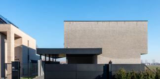 Dal Belgio: il cancello scorrevole per la casa monofamiliare