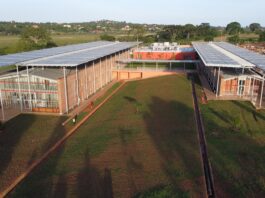 85 motori per le tende da esterno all’ospedale Emergency in Uganda