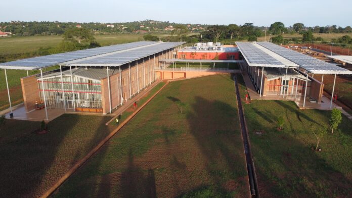 Emergency Hospital Uganda_Copyright Marcello Bonfanti (1)