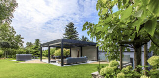 A Budapest: la pergola per la casa unifamiliare