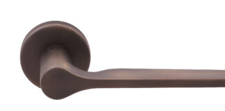 Carmen, la collezione H1062 e le sue linee minimal