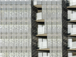 Hikari di Kengo Kuma: le vetrate solari per le facciate