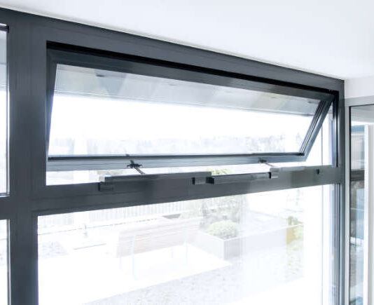 Chiudiporta e attuatori in mostra a YED